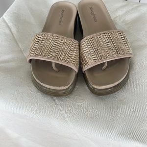 Donald Pliner Fiji sandals